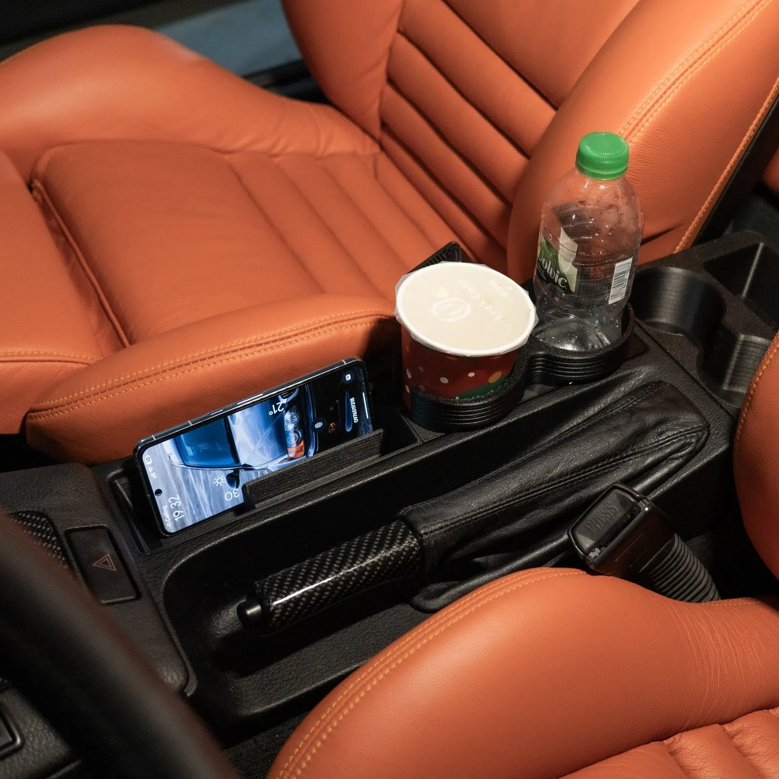 Rendition BMW E36 front cup holder V6 MAX with XL cup adaptor, cups and phone